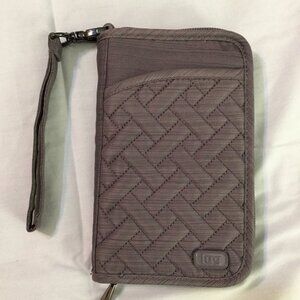 Lug Tandem Zip Wallet